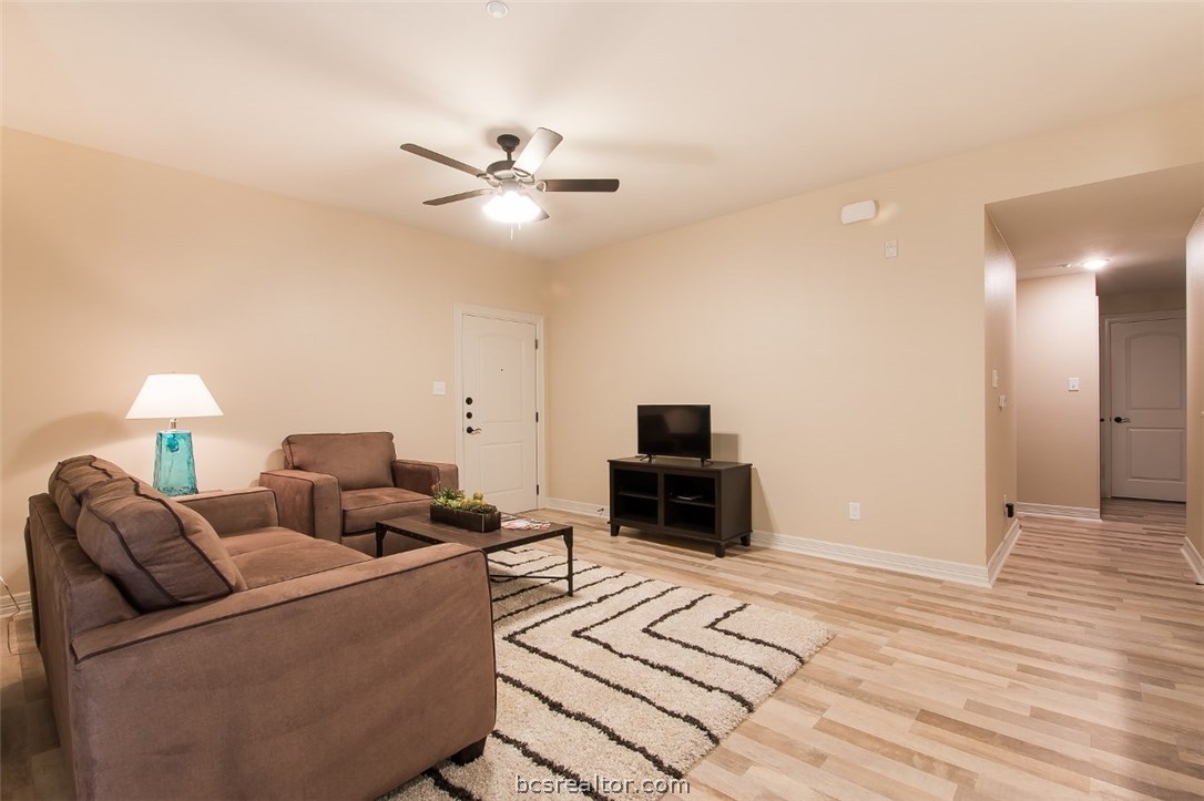 7273 John Sharp Parkway Highway 5103, Bryan, TX, 77807 | 17017561 | Realty Texas LLC