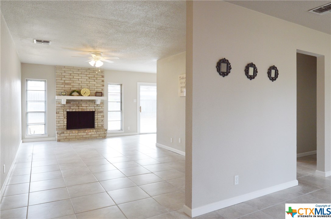 6835 Laguna Verde , San Antonio, TX, 78239 | 333590 | Realty Texas LLC