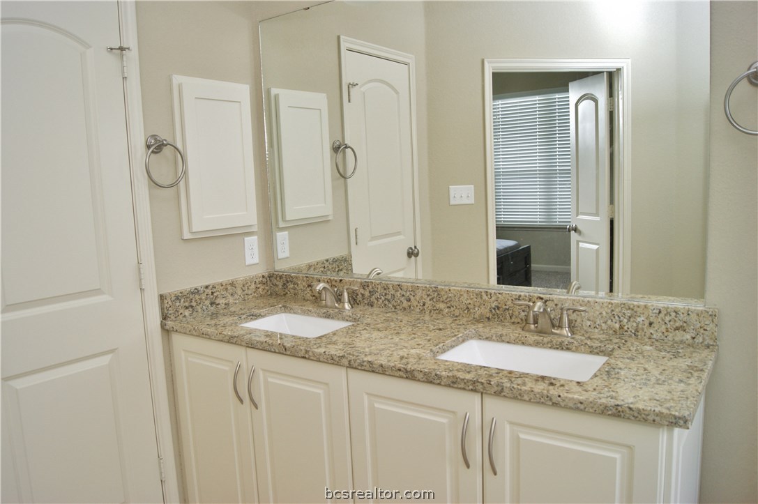 2029 Stubbs Drive, Bryan, TX, 77807 | 18002124 | Realty Texas LLC
