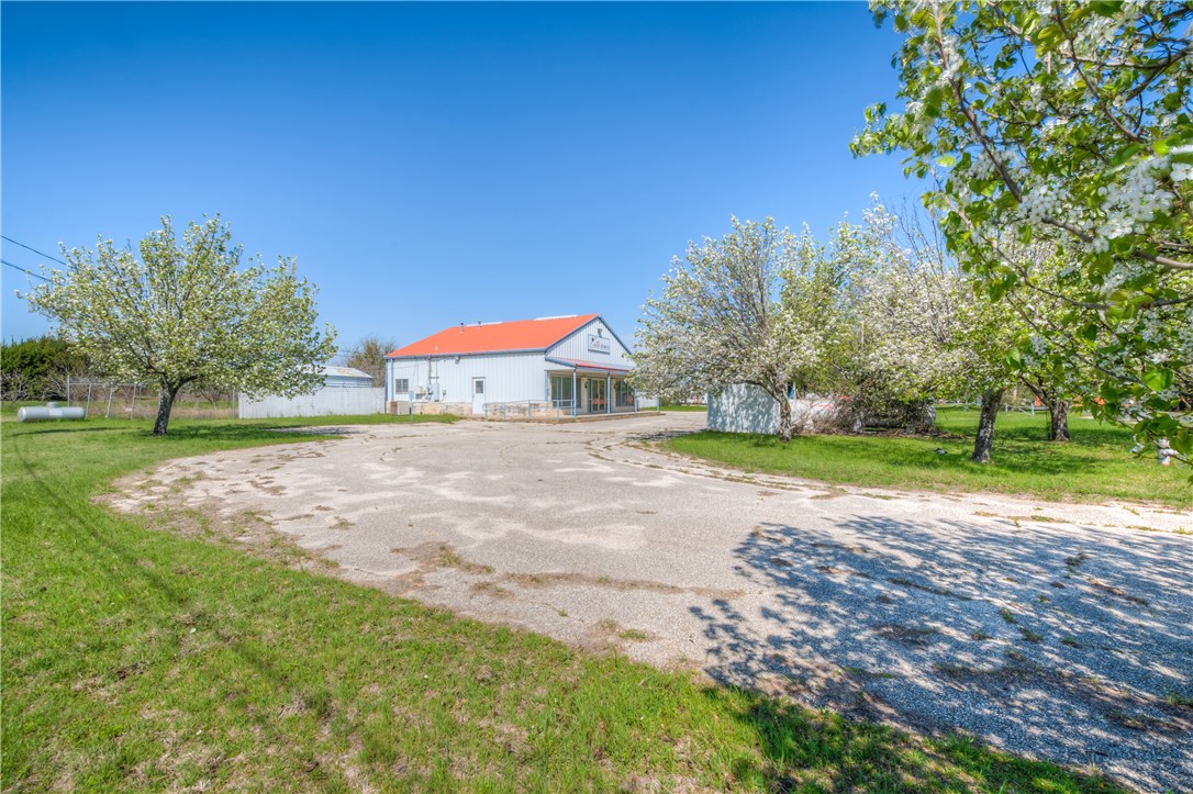 2100 Old Airport RD, Georgetown, TX, 78626 | 6461829 | Realty Texas LLC