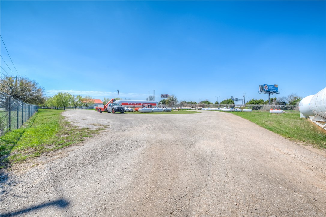 2100 Old Airport RD, Georgetown, TX, 78626 | 6461829 | Realty Texas LLC