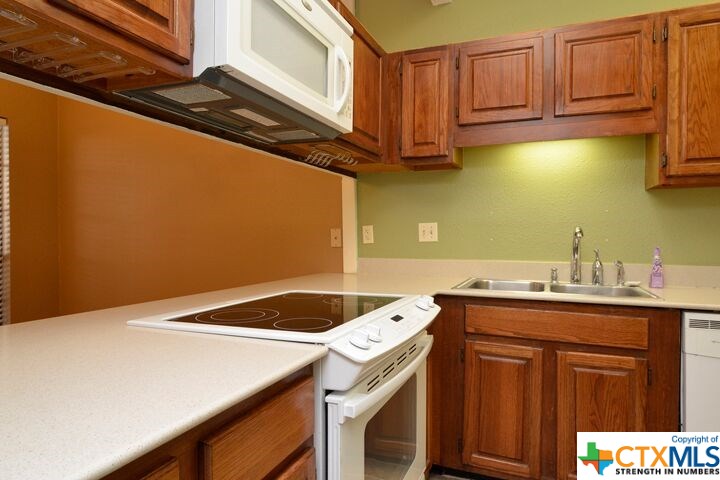 8633 Datapoint Drive 233 , San Antonio, TX, 78229 | 352301 | Realty Texas LLC