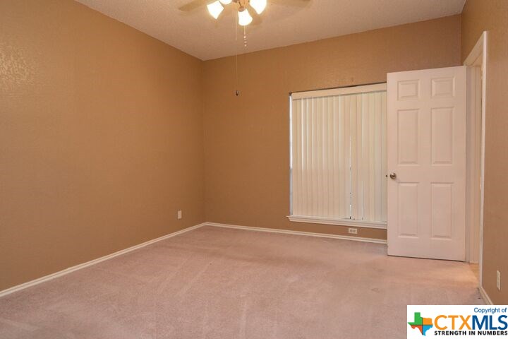 8633 Datapoint Drive 233 , San Antonio, TX, 78229 | 352301 | Realty Texas LLC