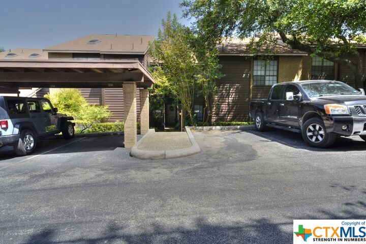 8633 Datapoint Drive 233 , San Antonio, TX, 78229 | 352301 | Realty Texas LLC