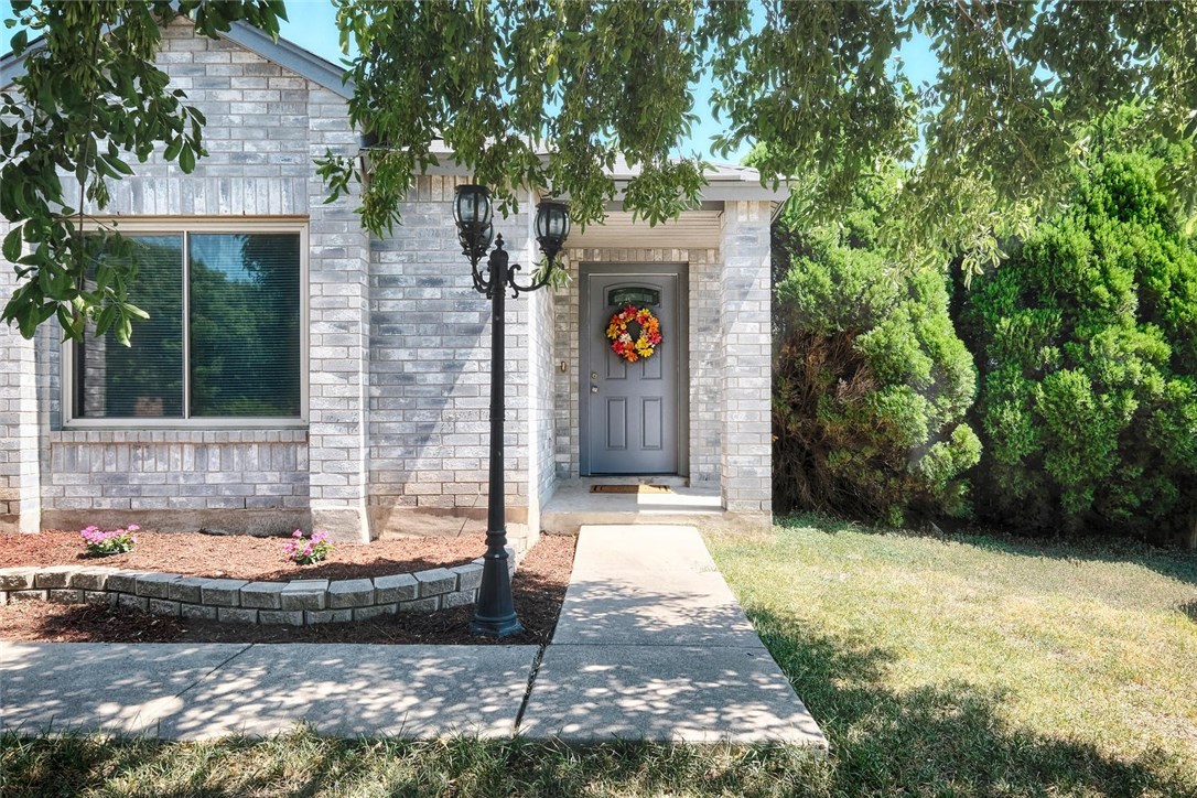 Sold: 2903 Donnell Drive Blog Image Banner