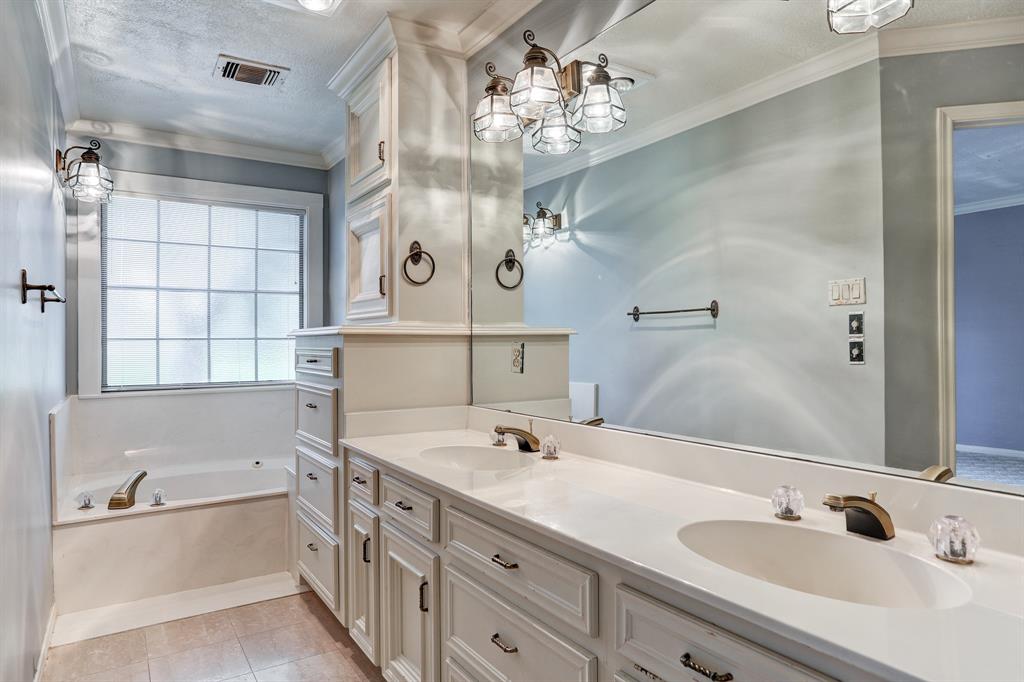 18226 Vinland Drive , Houston, TX, 77058 | 70203504 | Realty Texas LLC