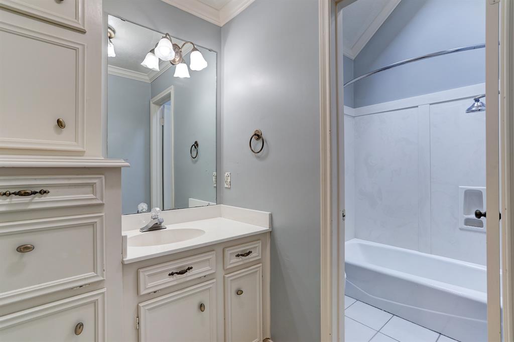 18226 Vinland Drive , Houston, TX, 77058 | 70203504 | Realty Texas LLC