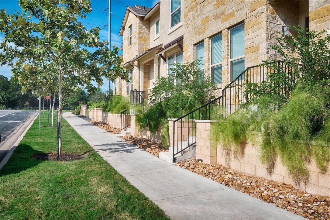Off Market: 6814 E Riverside Drive 51 Blog Image Banner