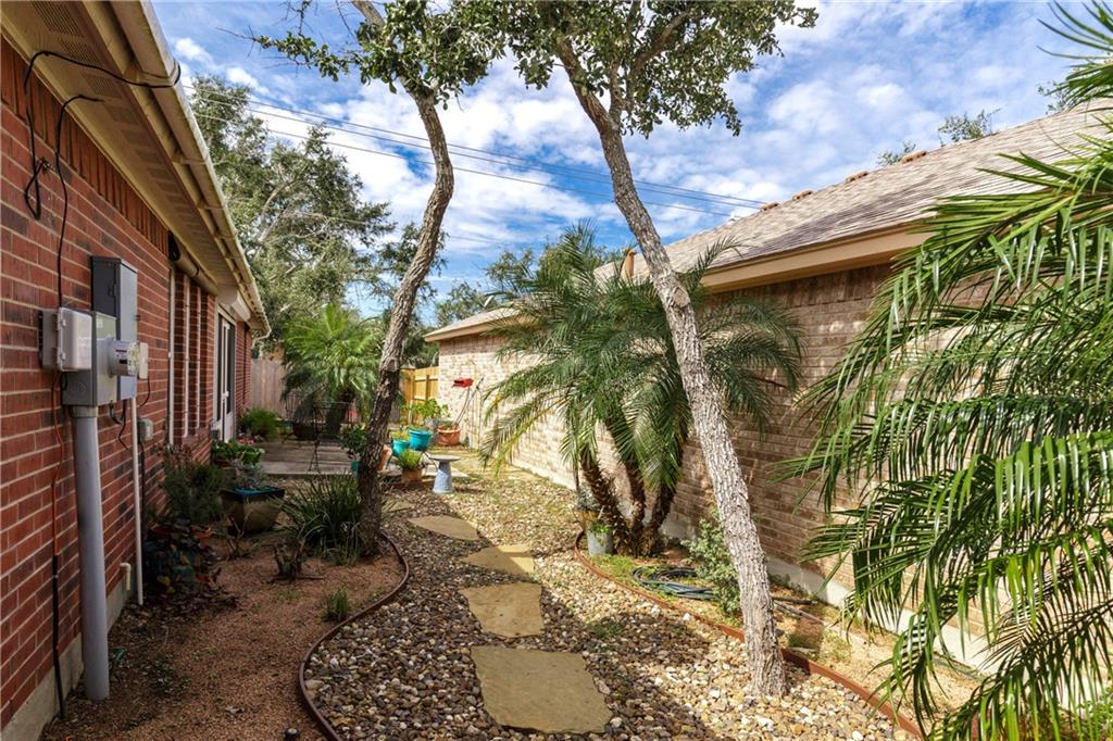 122 Sandhill Woods , Rockport, TX, 78382 | 336455 | Realty Texas LLC