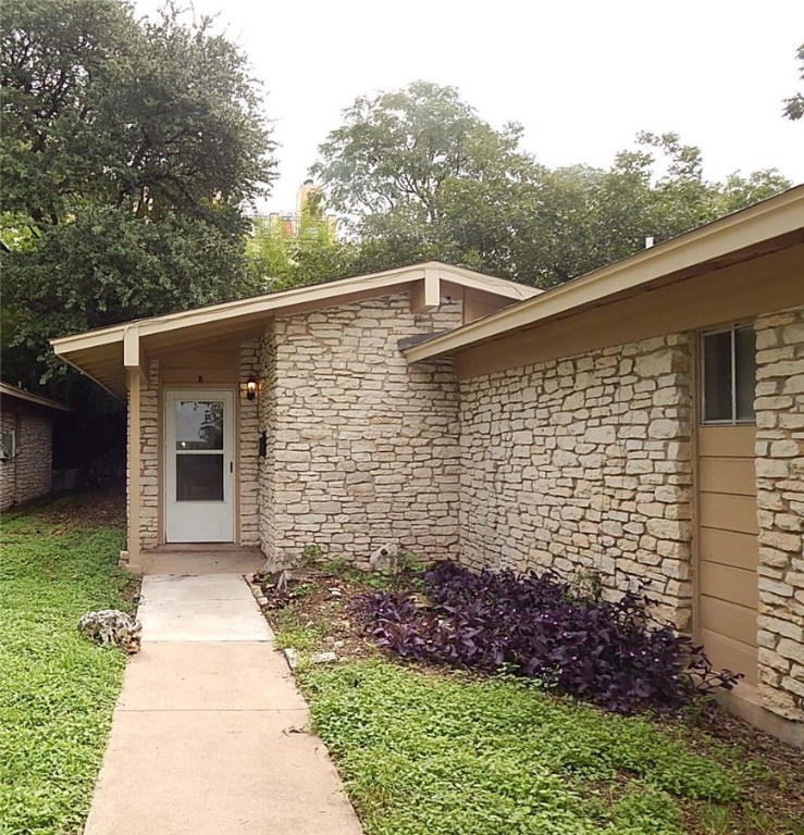 2109 Alta Vista Avenue B , Austin, TX, 78704 | 9932260 | Realty Texas LLC