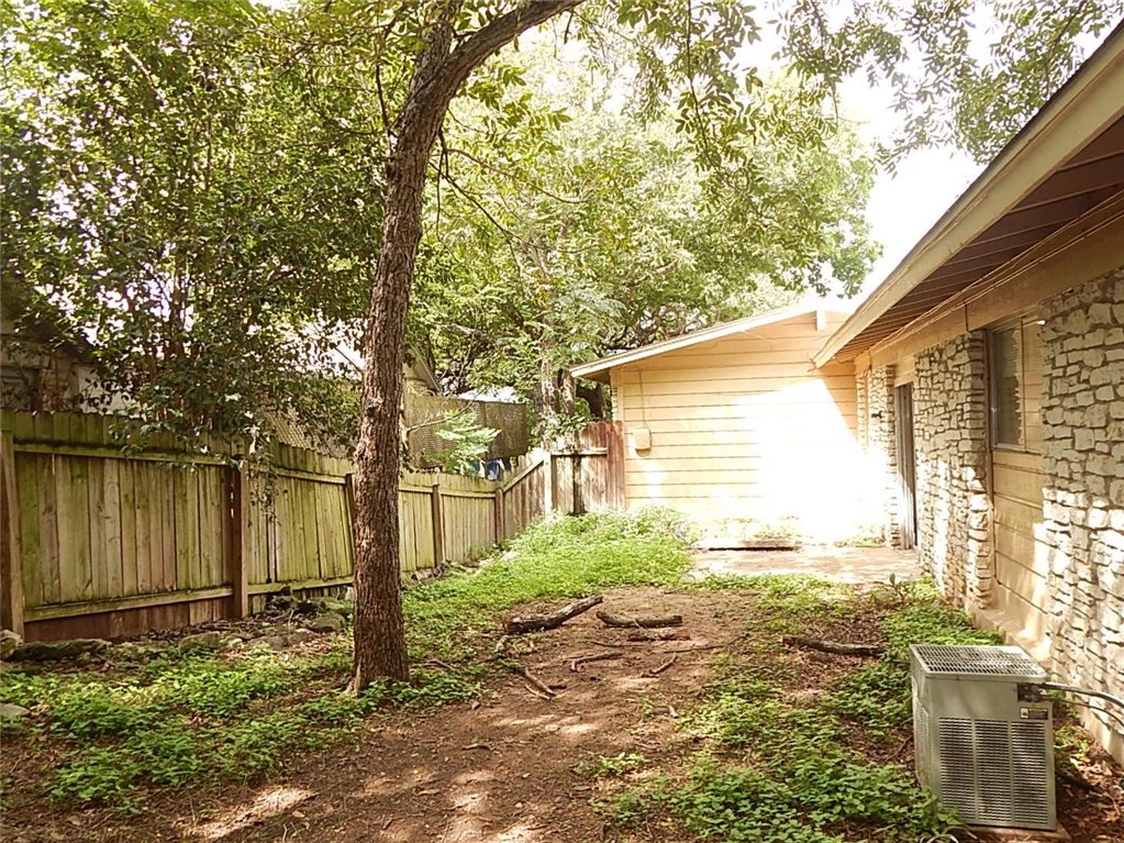 2109 Alta Vista Avenue B , Austin, TX, 78704 | 9932260 | Realty Texas LLC
