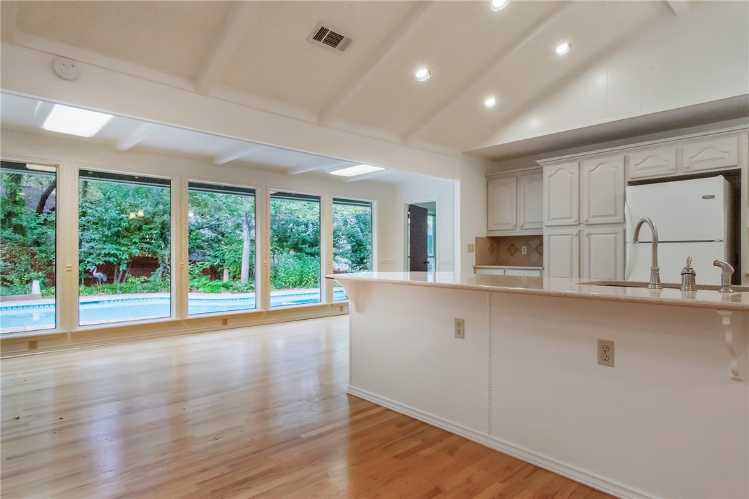 1702 Brookhaven Drive , Austin, TX, 78704 | 6302079 | Realty Texas LLC