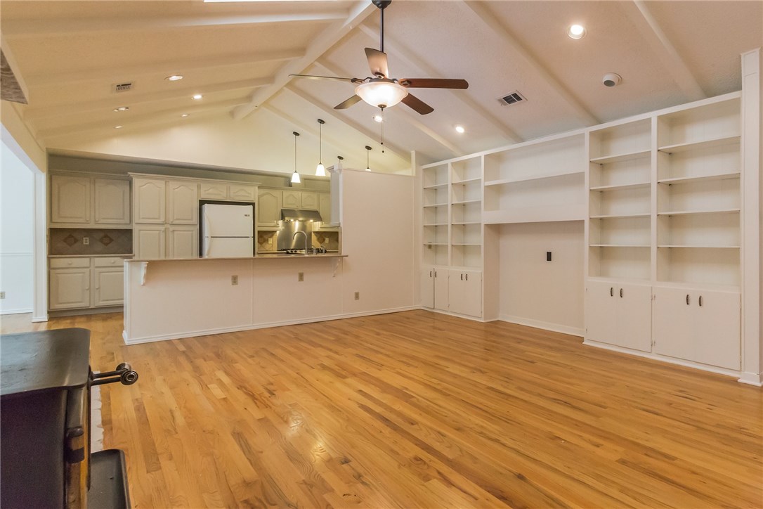 1702 Brookhaven Drive , Austin, TX, 78704 | 6302079 | Realty Texas LLC