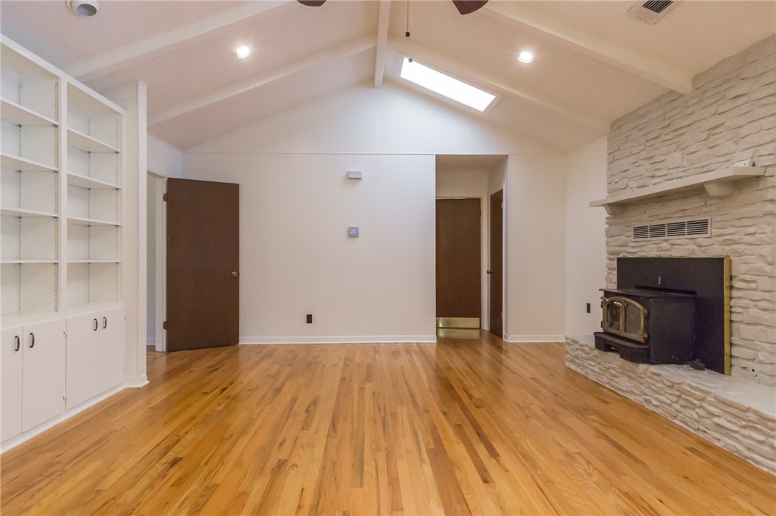 1702 Brookhaven Drive , Austin, TX, 78704 | 6302079 | Realty Texas LLC