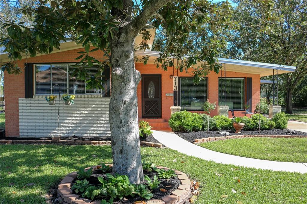 713 Elm Street , Navasota, TX, 77868 | 18018227 | Realty Texas LLC