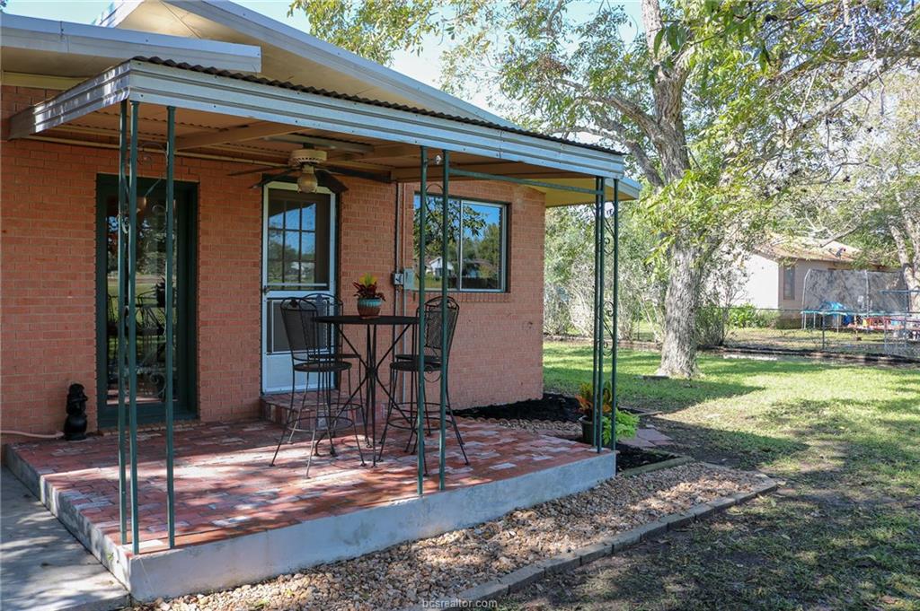 713 Elm Street , Navasota, TX, 77868 | 18018227 | Realty Texas LLC