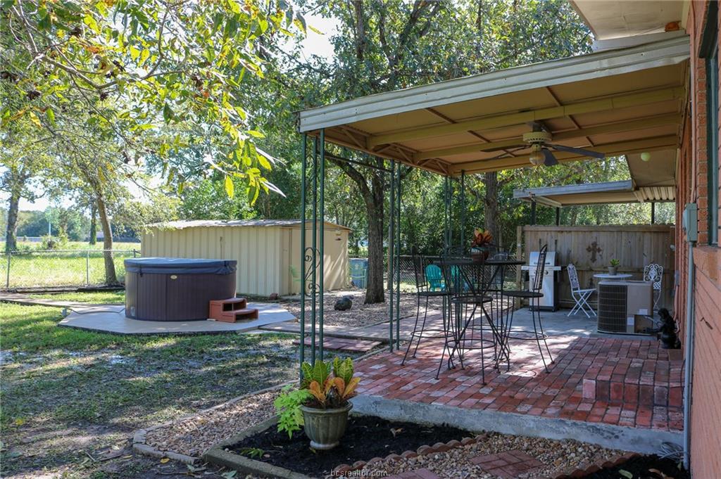 713 Elm Street , Navasota, TX, 77868 | 18018227 | Realty Texas LLC