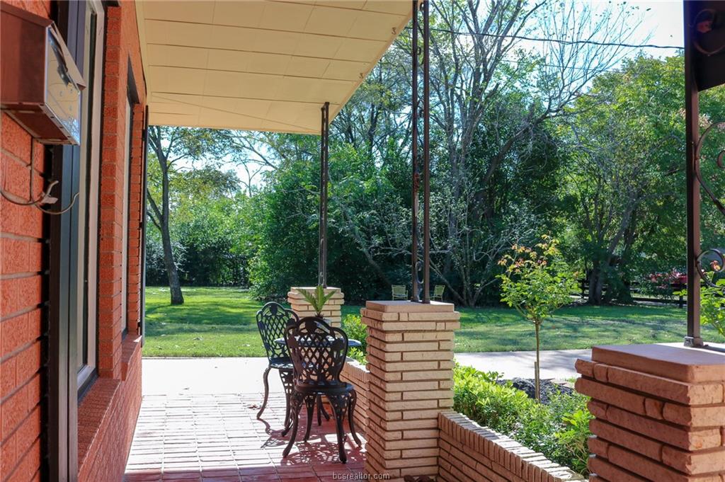 713 Elm Street , Navasota, TX, 77868 | 18018227 | Realty Texas LLC