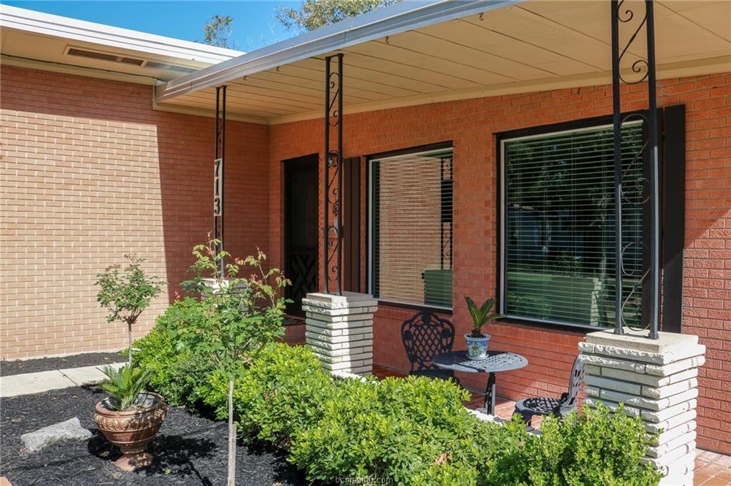 713 Elm Street , Navasota, TX, 77868 | 18018227 | Realty Texas LLC