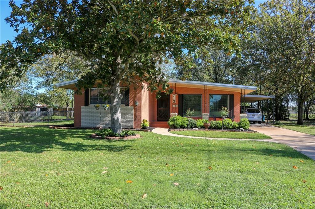 713 Elm Street , Navasota, TX, 77868 | 18018227 | Realty Texas LLC