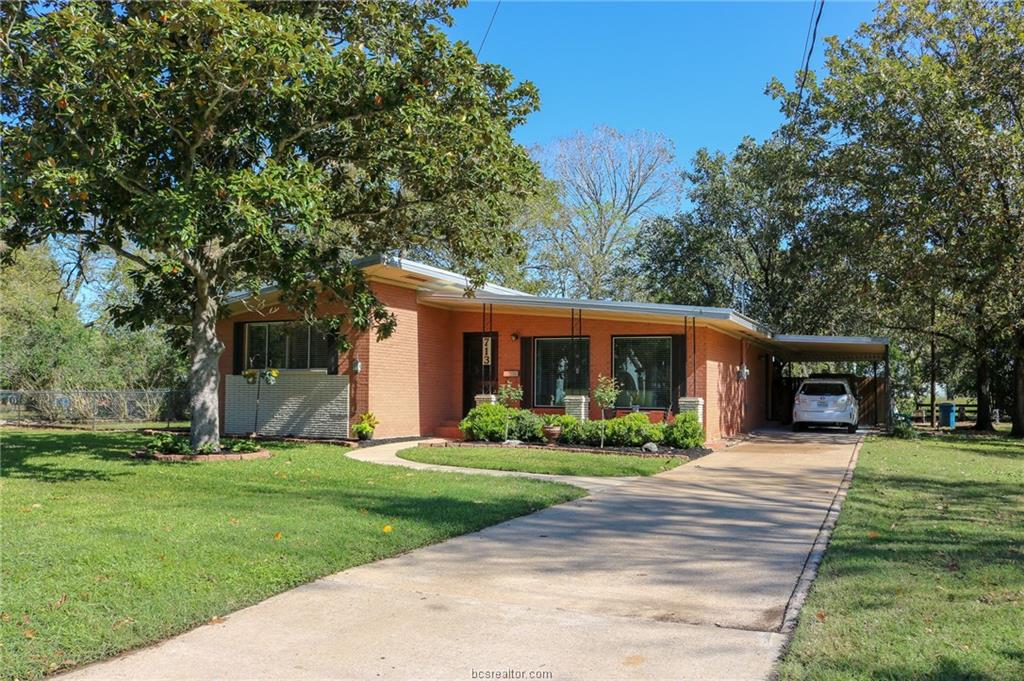 713 Elm Street , Navasota, TX, 77868 | 18018227 | Realty Texas LLC