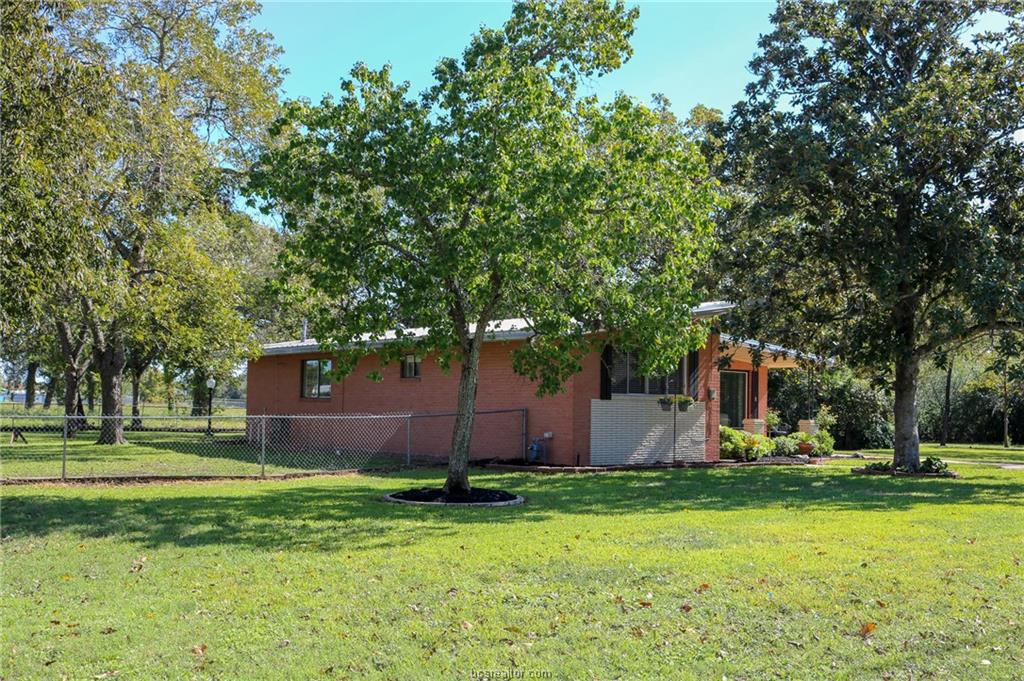 713 Elm Street , Navasota, TX, 77868 | 18018227 | Realty Texas LLC