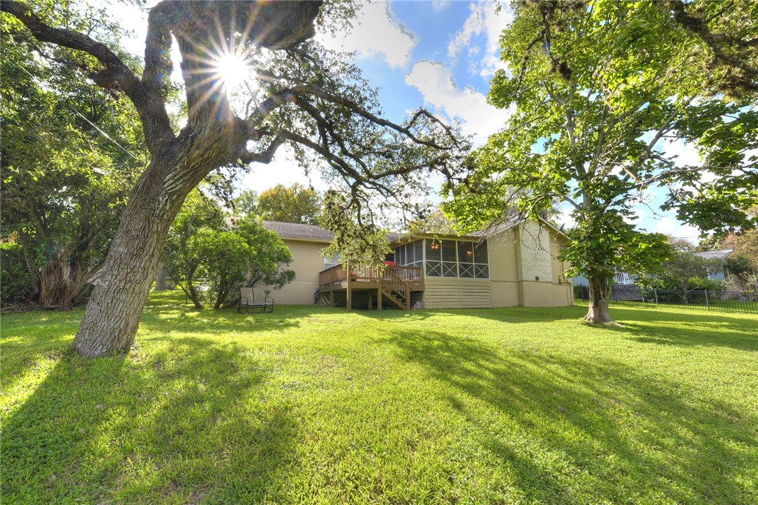 106 E Mimosa Circle , San Marcos, TX, 78666 | 9250088 | Realty Texas LLC