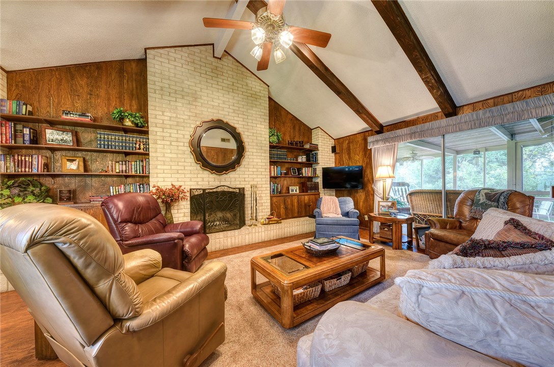 106 E Mimosa Circle , San Marcos, TX, 78666 | 9250088 | Realty Texas LLC