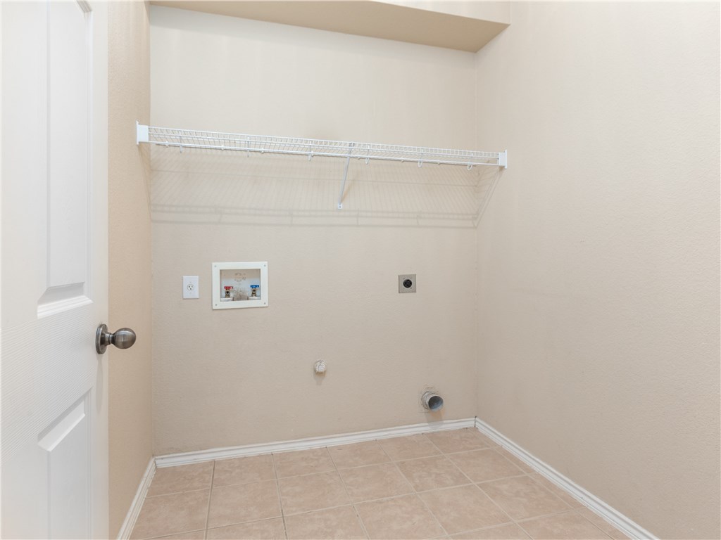 207 Creston Street , Hutto, TX, 78634 | 9236791 | Realty Texas LLC