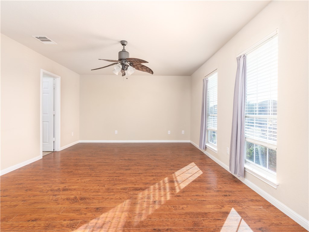 207 Creston Street , Hutto, TX, 78634 | 9236791 | Realty Texas LLC