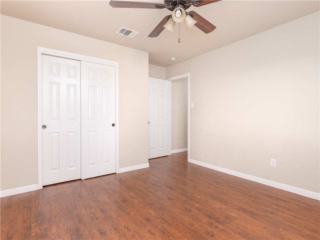 207 Creston Street , Hutto, TX, 78634 | 9236791 | Realty Texas LLC