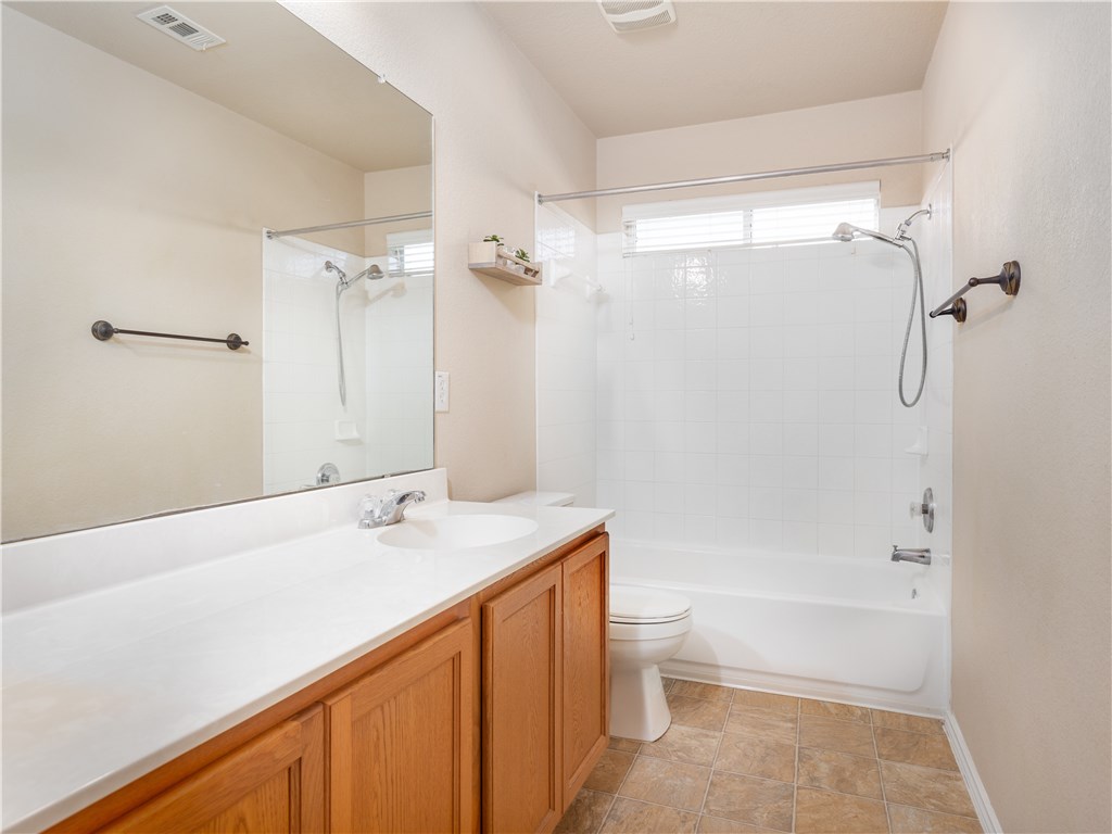 207 Creston Street , Hutto, TX, 78634 | 9236791 | Realty Texas LLC