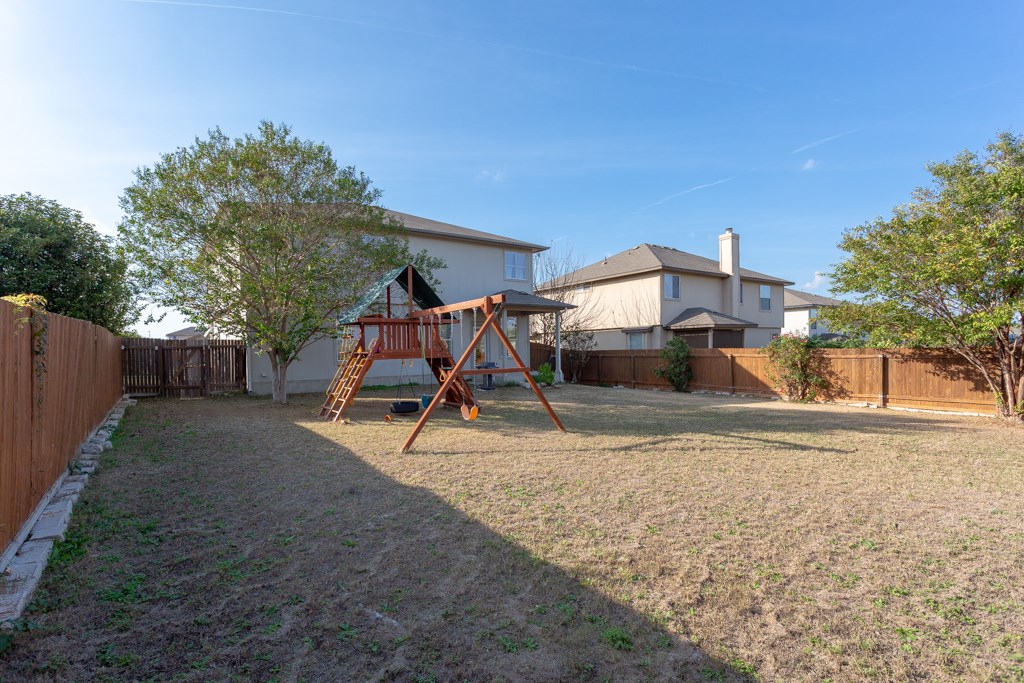 207 Creston Street , Hutto, TX, 78634 | 9236791 | Realty Texas LLC