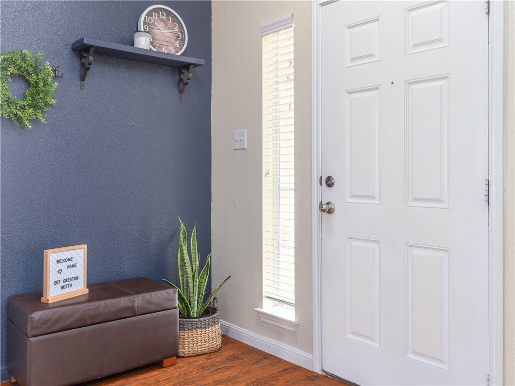207 Creston Street , Hutto, TX, 78634 | 9236791 | Realty Texas LLC