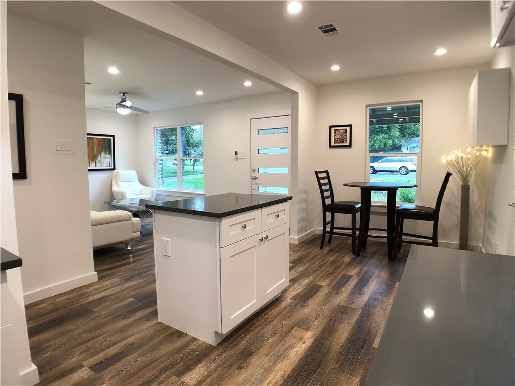 2909 Burning Oak Drive , Austin, TX, 78704 | 9948895 | Realty Texas LLC