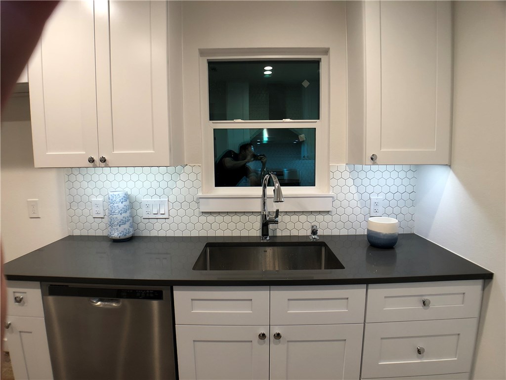 2909 Burning Oak Drive , Austin, TX, 78704 | 9948895 | Realty Texas LLC
