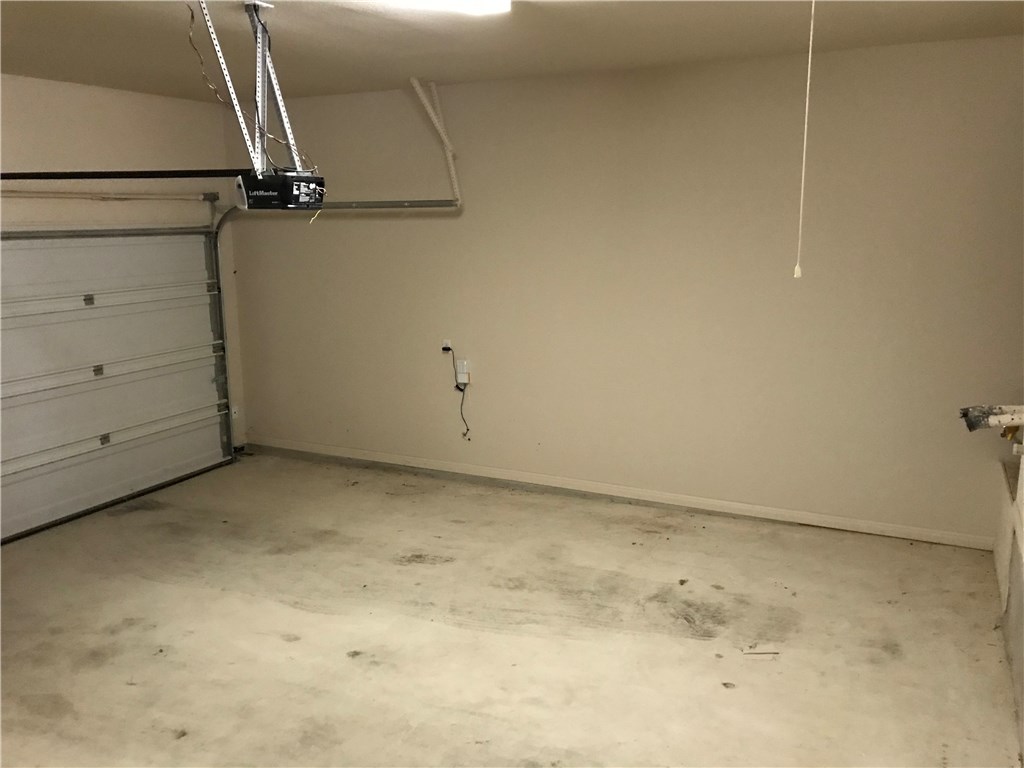 160 Kirkhill Street , Hutto, TX, 78634 | 2832376 | Realty Texas LLC