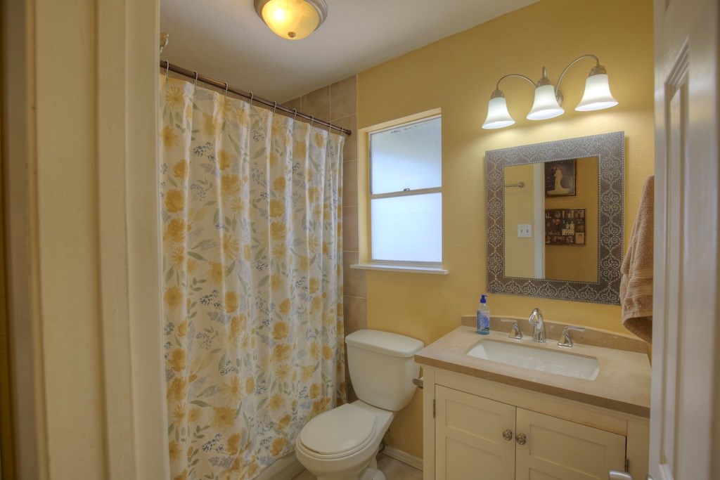 1114 Austin Highlands Boulevard , Austin, TX, 78745 | 4831292 | Realty Texas LLC