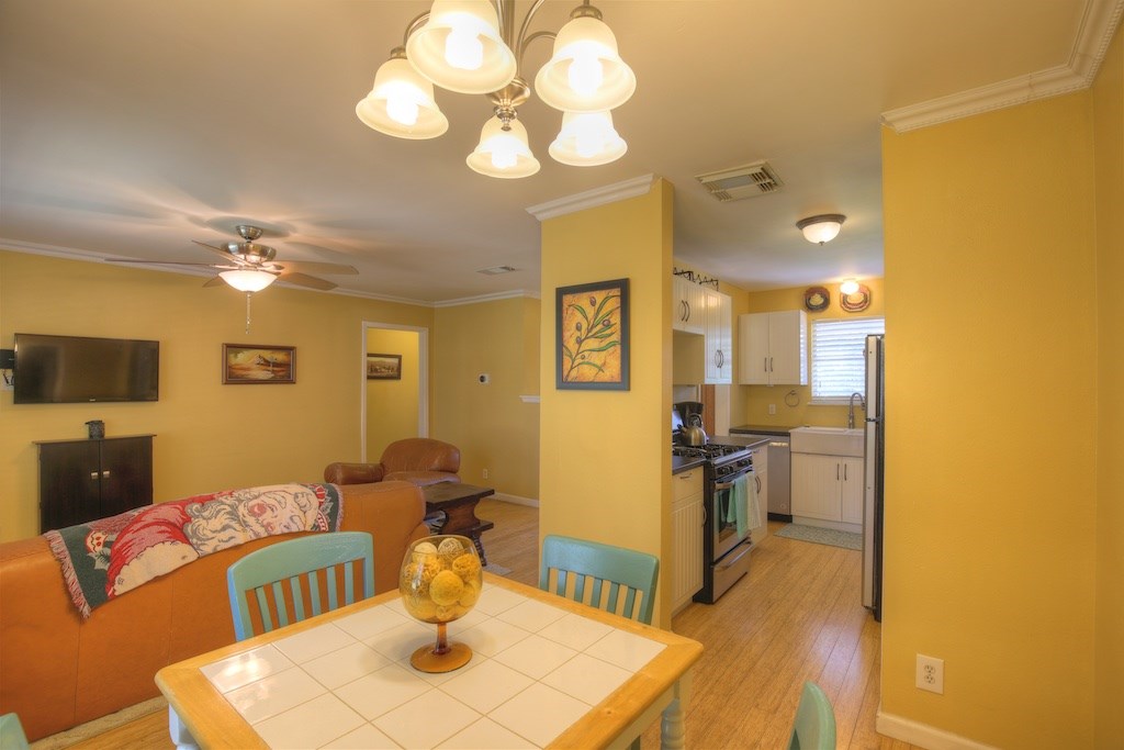 1114 Austin Highlands Boulevard , Austin, TX, 78745 | 4831292 | Realty Texas LLC