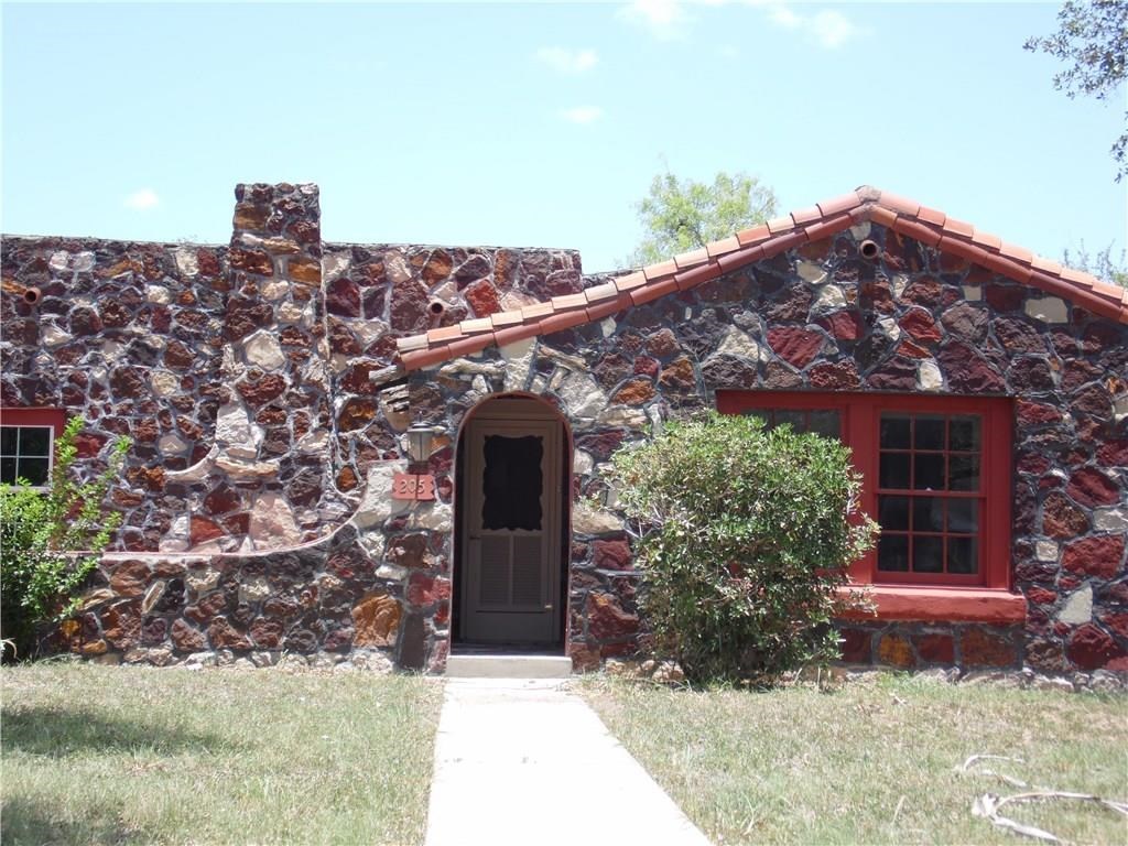 205 E Mesquite Street , Mathis, TX, 78368 | 336951 | Realty Texas LLC