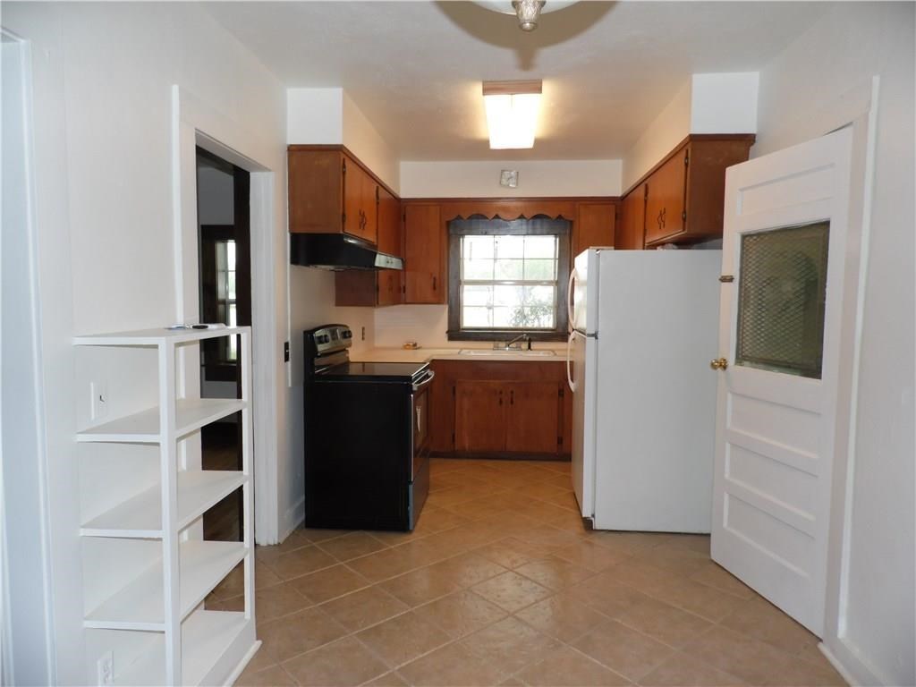 205 E Mesquite Street , Mathis, TX, 78368 | 336951 | Realty Texas LLC