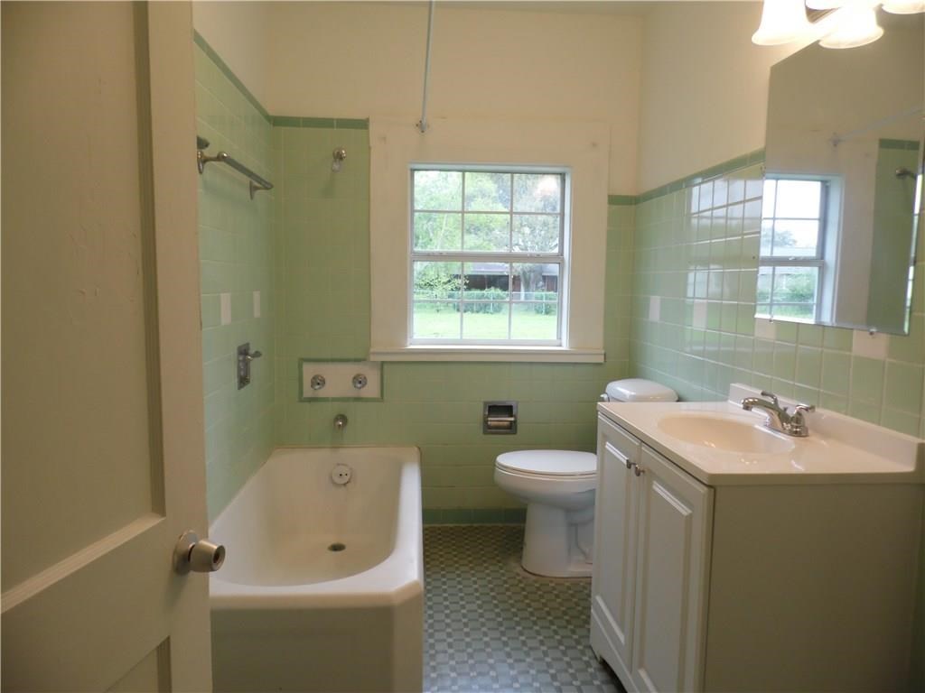 205 E Mesquite Street , Mathis, TX, 78368 | 336951 | Realty Texas LLC