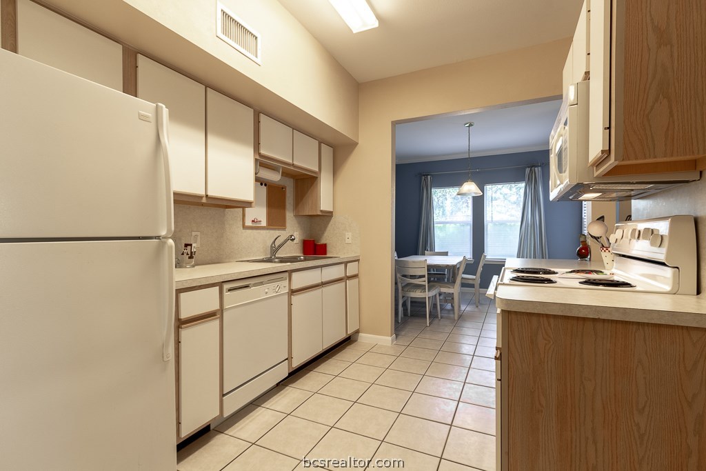 1313 Canyon Creek Circle , College Station, TX, 77840 | 18018263 | Realty Texas LLC