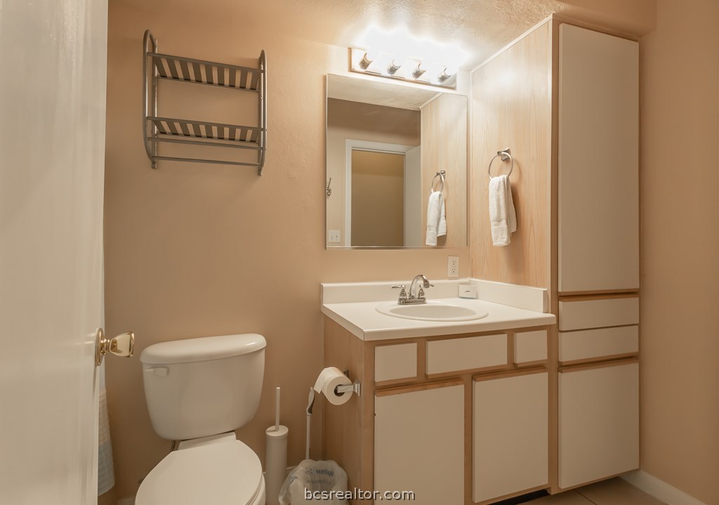 1313 Canyon Creek Circle , College Station, TX, 77840 | 18018263 | Realty Texas LLC