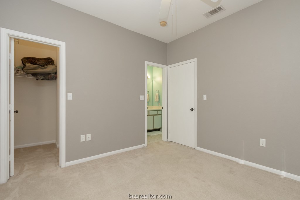 1313 Canyon Creek Circle , College Station, TX, 77840 | 18018263 | Realty Texas LLC