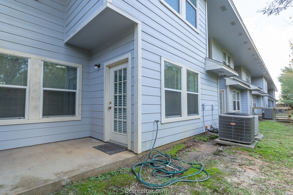 1313 Canyon Creek Circle , College Station, TX, 77840 | 18018263 | Realty Texas LLC