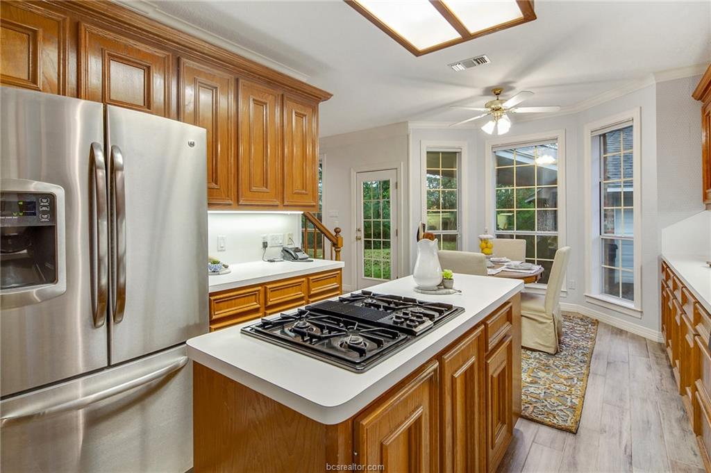 1704 Amber Ridge Drive , College Station, TX, 77845 | 18018454 | Realty Texas LLC