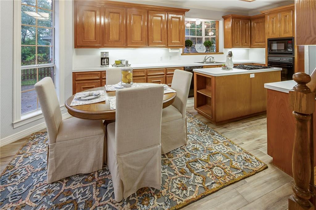 1704 Amber Ridge Drive , College Station, TX, 77845 | 18018454 | Realty Texas LLC