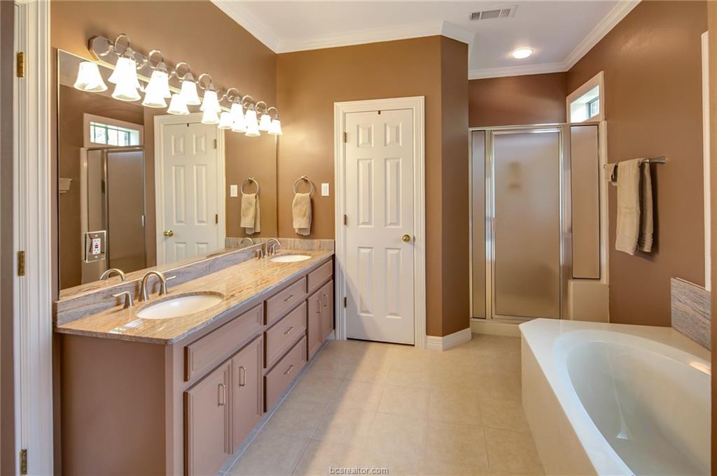 1704 Amber Ridge Drive , College Station, TX, 77845 | 18018454 | Realty Texas LLC