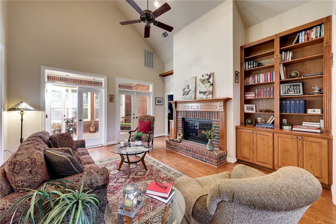 6005 Lonesome Valley Trail , Austin, TX, 78731 | 7072218 | Realty Texas LLC